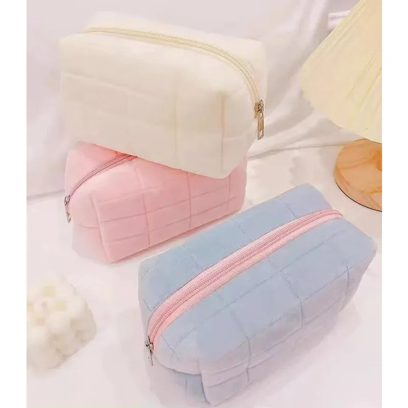 Solid fur cosmetics storage bag- Large capacity zipper makeup organizer